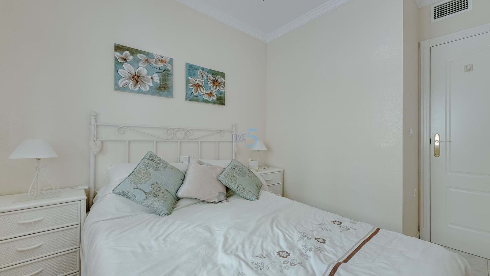 Apartamento de 2 habitaciones en Algorfa en venta con piscina - 130.000 € (Ref: 9254602)