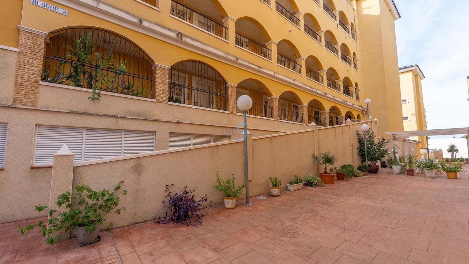 Apartamento de 2 habitaciones en Algorfa en venta con piscina - 130.000 € (Ref: 9254602)