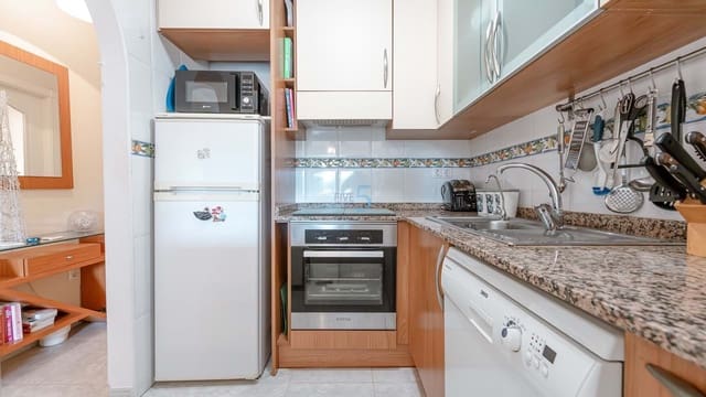 Apartamento de 2 habitaciones en Algorfa en venta con piscina - 130.000 € (Ref: 9254602)