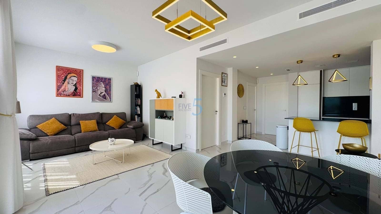 Apartamento de 2 habitaciones en San Miguel de Salinas en venta con piscina garaje - 331.420 € (Ref: 9254603)