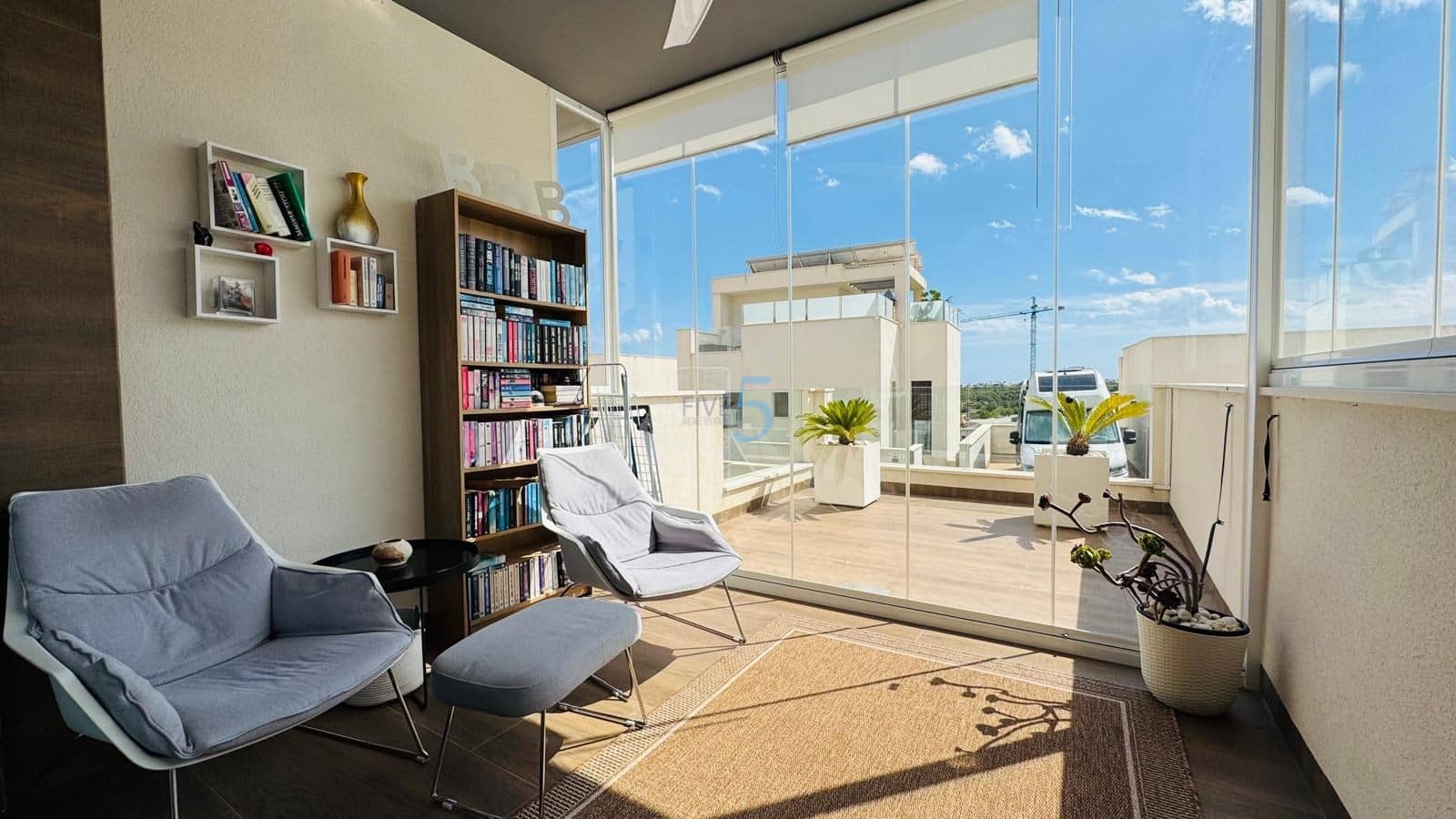 Apartamento de 2 habitaciones en San Miguel de Salinas en venta con piscina garaje - 331.420 € (Ref: 9254603)