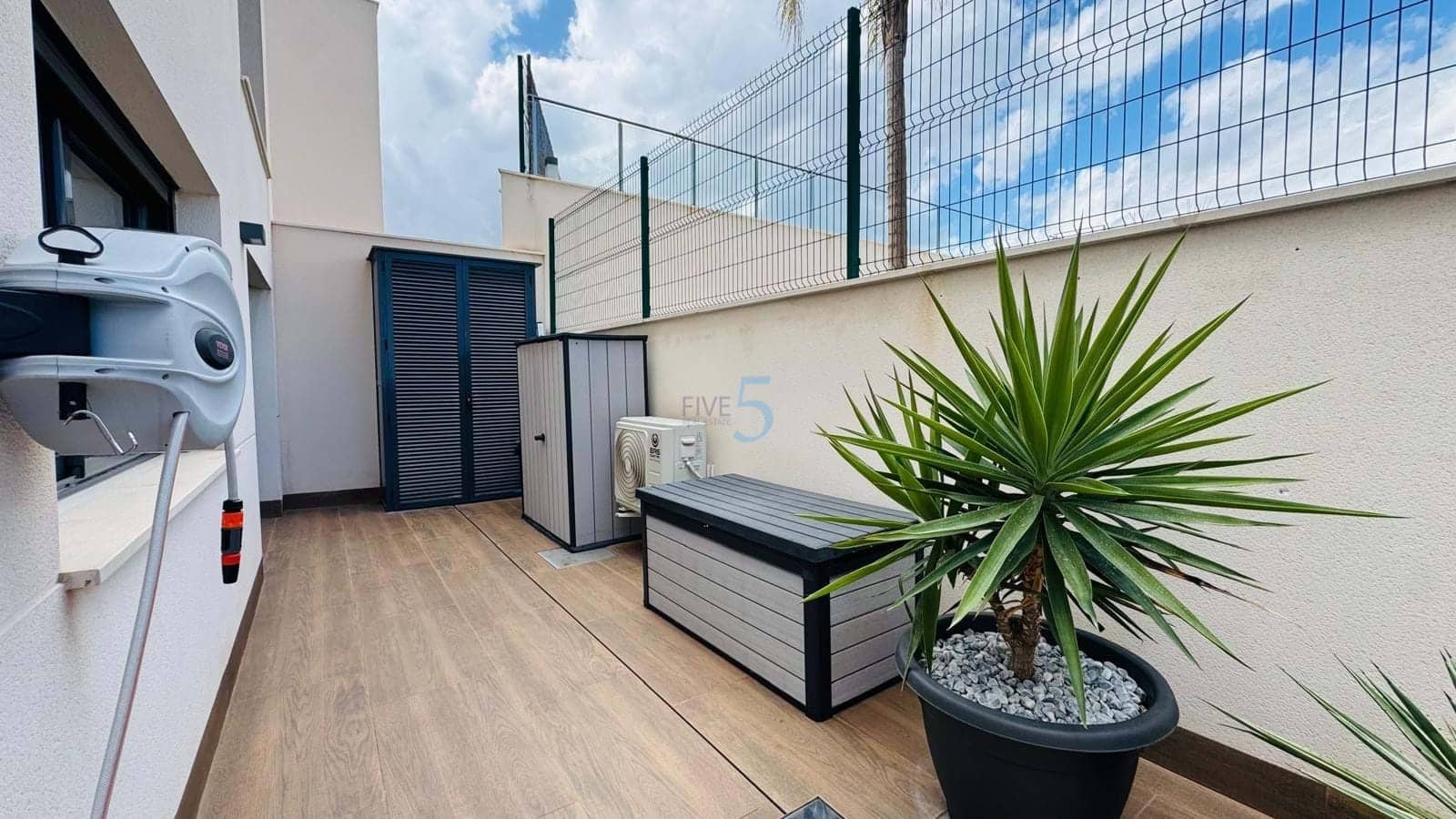 Apartamento de 2 habitaciones en San Miguel de Salinas en venta con piscina garaje - 331.420 € (Ref: 9254603)