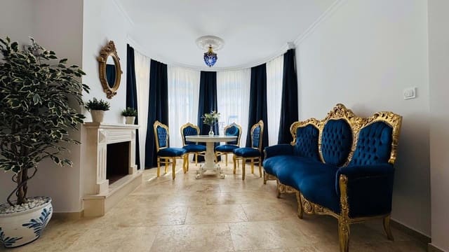 3 soveværelse Villa til salg i Villamartin, Orihuela med swimmingpool garage - € 250.000 (Ref: 9261923)