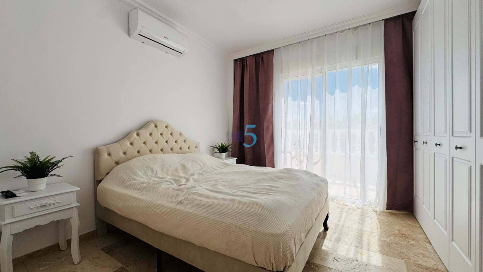 3 bedroom Villa for sale in Villamartin with pool garage - € 250,000 (Ref: 9261923)