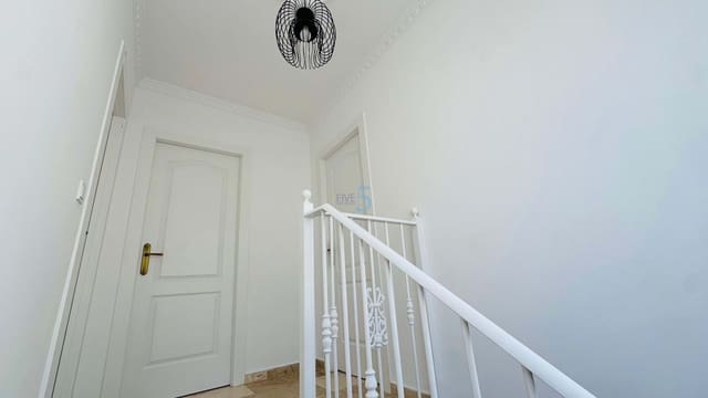 3 quarto Moradia para venda em Villamartin, Orihuela com piscina garagem - 299 000 € (Ref: 9261923)