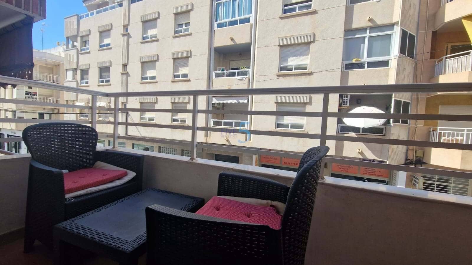 3 sovrum Lägenhet till salu i Torrevieja - 225 000 € (Ref: 9264974)