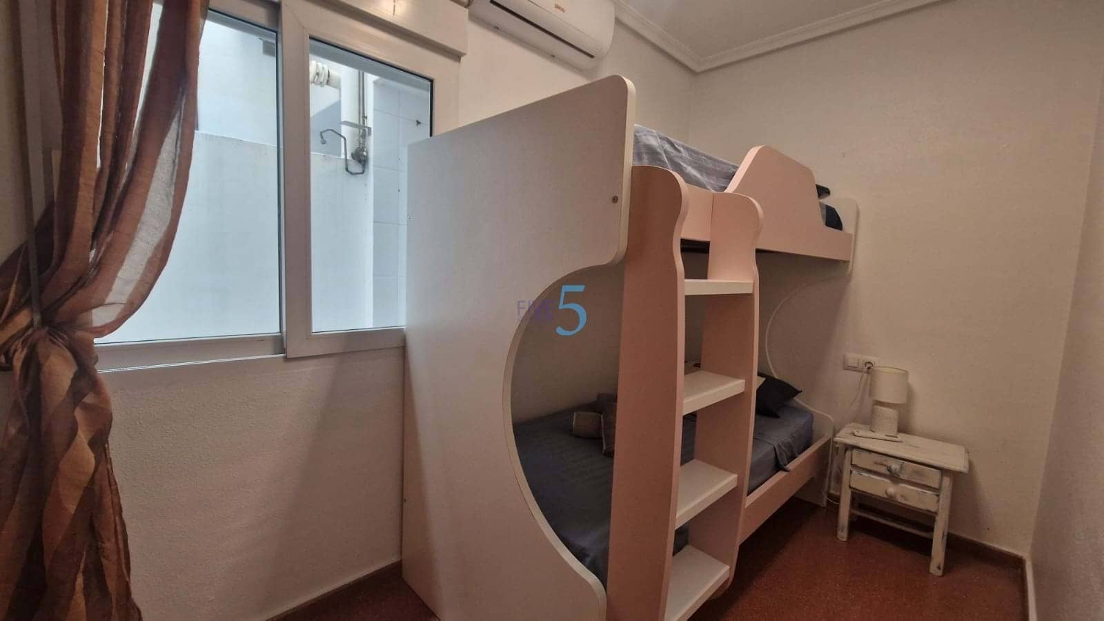 3 sovrum Lägenhet till salu i Torrevieja - 225 000 € (Ref: 9264974)