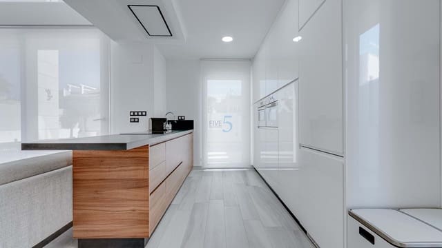 3 chambre Villa/Maison à vendre à Lomas de Cabo Roig - Los Dolses, Orihuela avec piscine - 649 900 € (Ref: 9269034)