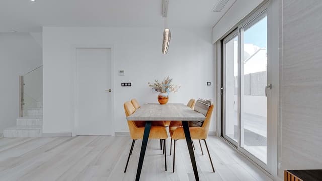 3 chambre Villa/Maison à vendre à Lomas de Cabo Roig - Los Dolses, Orihuela avec piscine - 649 900 € (Ref: 9269034)