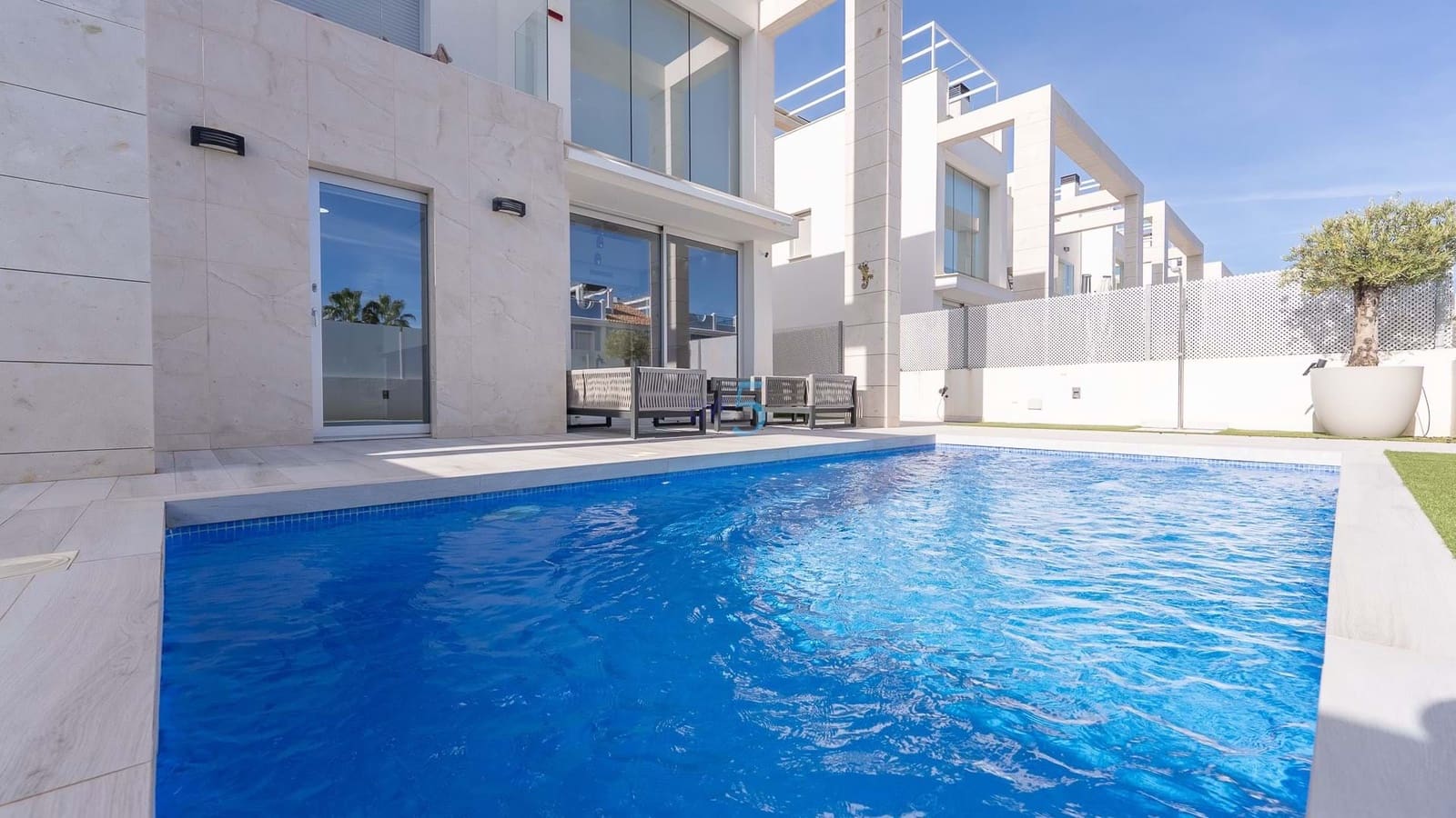 3 sovrum Villa till salu i Orihuela Costa med pool - 649 900 € (Ref: 9269034)