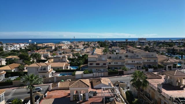2 bedroom Townhouse for sale in Playa Flamenca, Orihuela with pool - € 204,990 (Ref: 9269035)