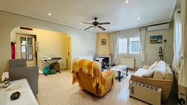 3 chambre Villa/Maison à vendre à Los Altos avec piscine garage - 319 000 € (Ref: 9270361)