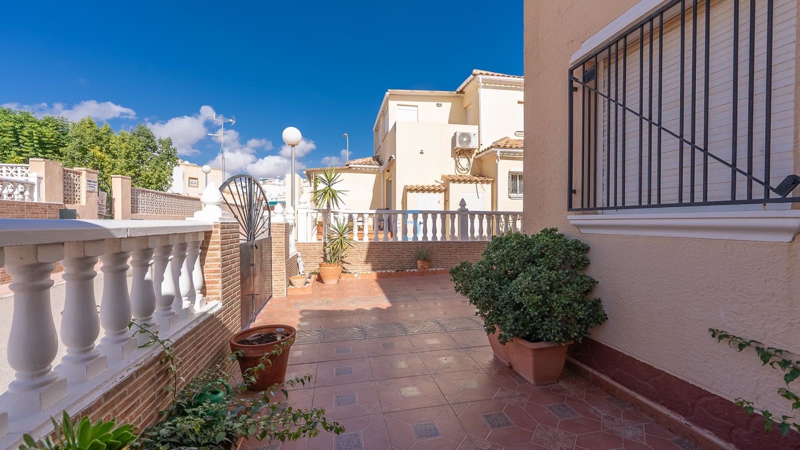 2 sypialnia Willa na sprzedaż w Playa Flamenca z basenem - 184 000 € (Ref: 9270363)