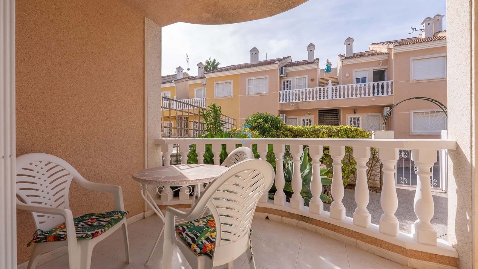 2 soveværelse Lejlighed til salg i Ciudad Quesada med swimmingpool - € 149.000 (Ref: 9270623)