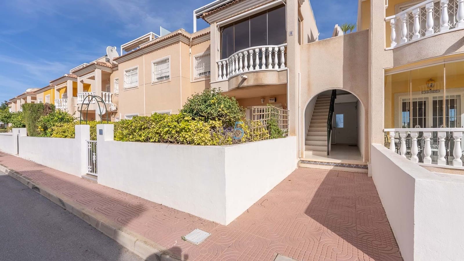 2 soveværelse Lejlighed til salg i Ciudad Quesada med swimmingpool - € 149.000 (Ref: 9270623)