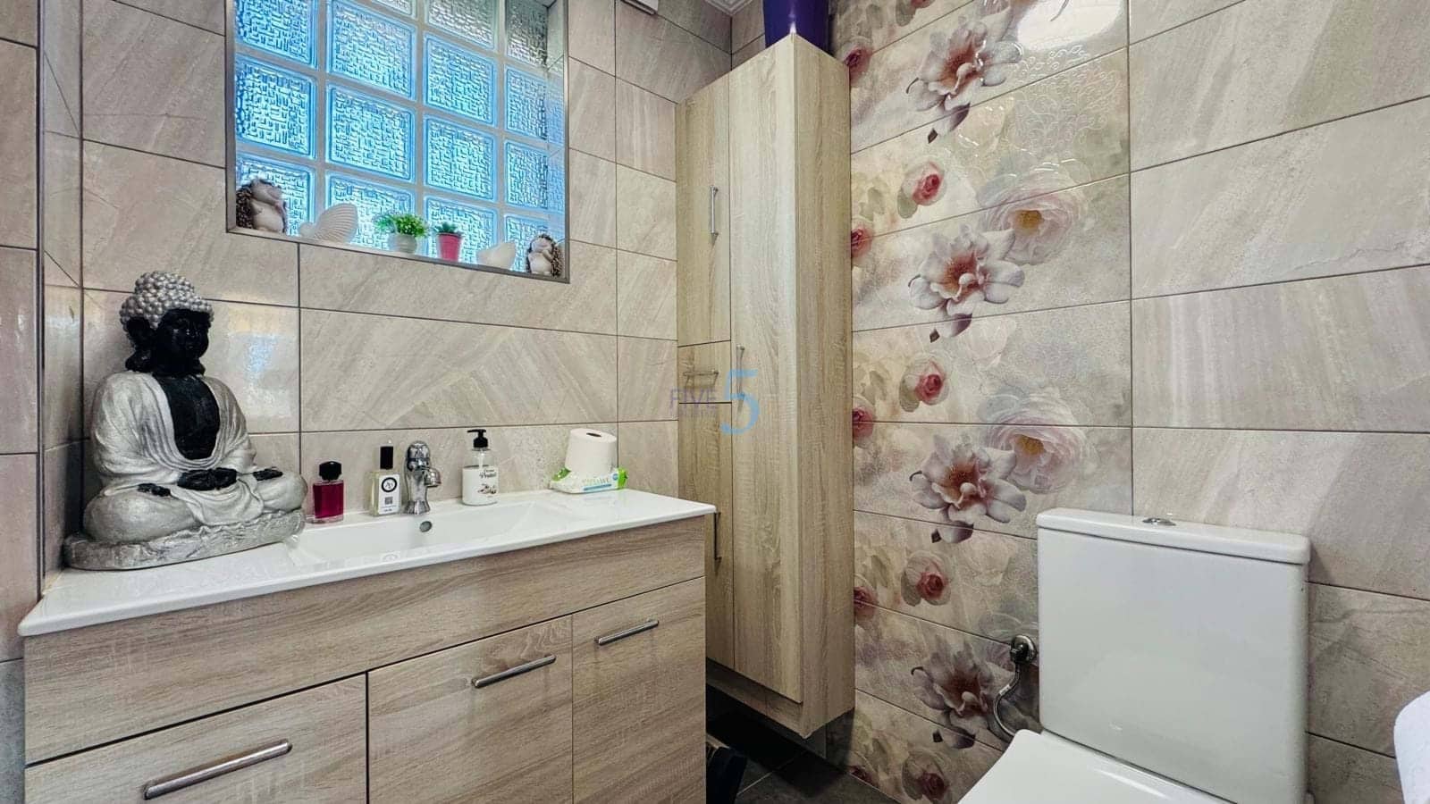 3 bedroom Villa for sale in Villamartin with pool garage - € 270,000 (Ref: 9271964)