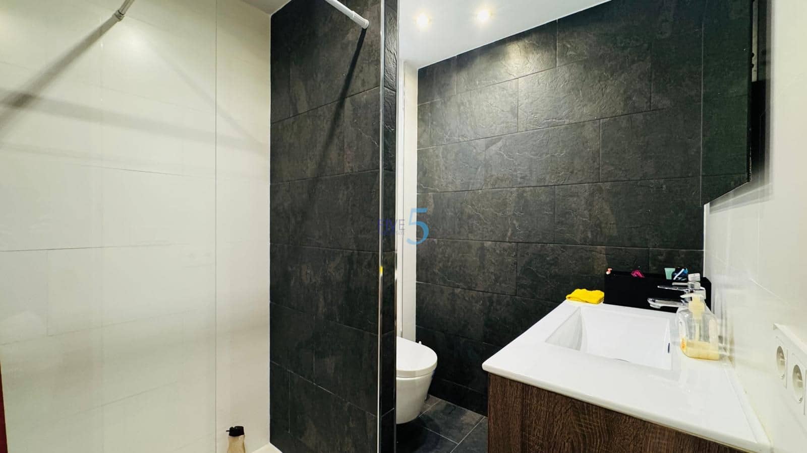 3 bedroom Villa for sale in Villamartin with pool garage - € 270,000 (Ref: 9271964)