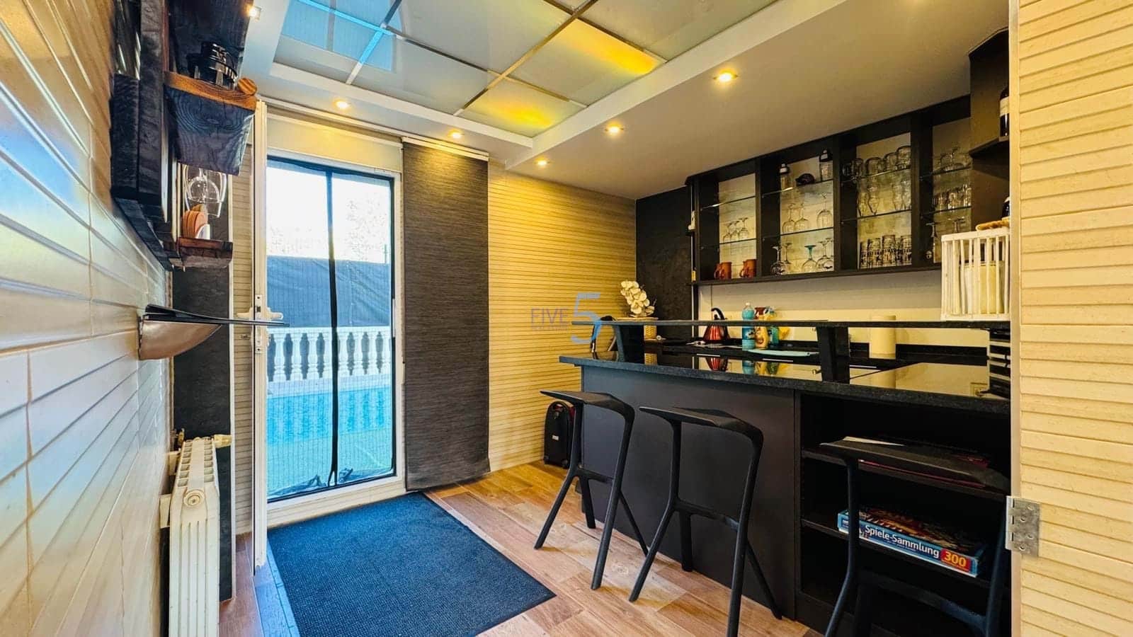 3 bedroom Villa for sale in Villamartin with pool garage - € 270,000 (Ref: 9271964)