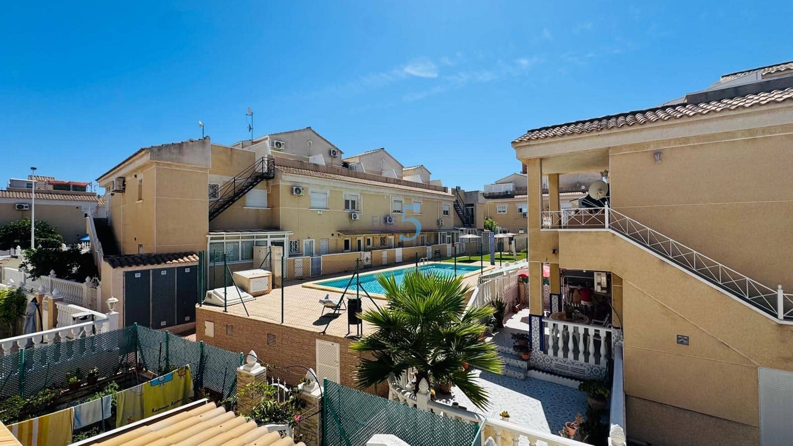 2 soverom Hus til salgs i Torrevieja med svømmebasseng garasje - € 160 000 (Ref: 9271965)
