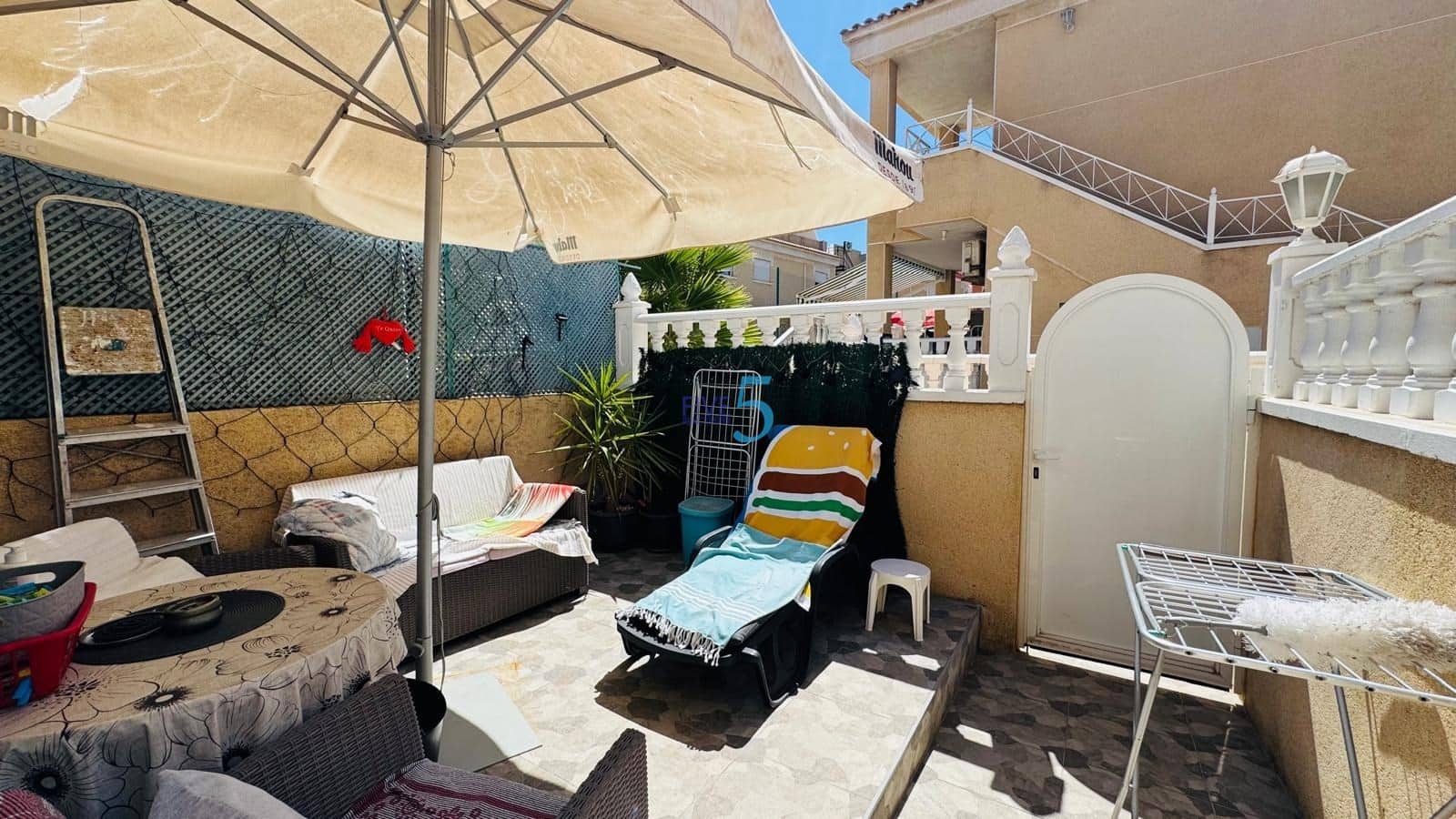 2 soverom Hus til salgs i Torrevieja med svømmebasseng garasje - € 160 000 (Ref: 9271965)