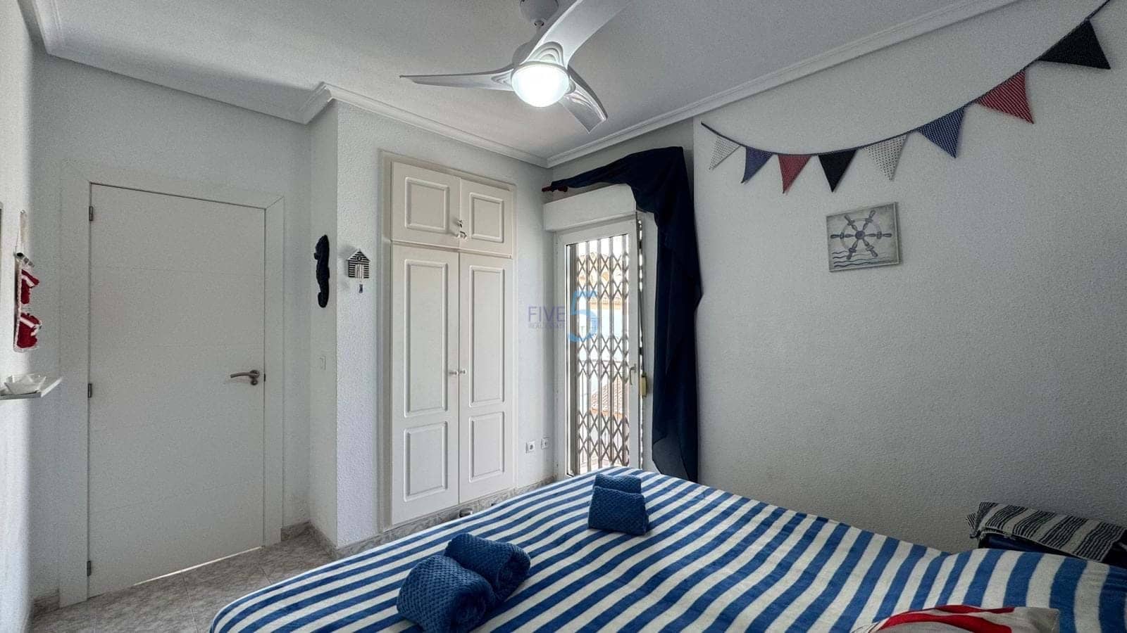 Apartamento de 3 habitaciones en Playa Flamenca en venta con piscina - 269.000 € (Ref: 9275394)