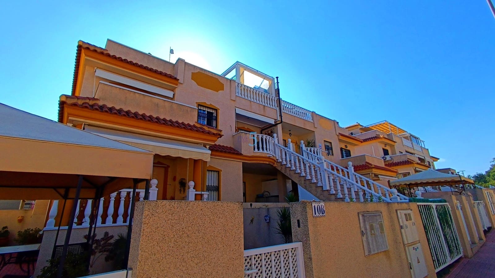 3 chambre Appartement à vendre à Guardamar del Segura avec piscine garage - 175 000 € (Ref: 9279894)