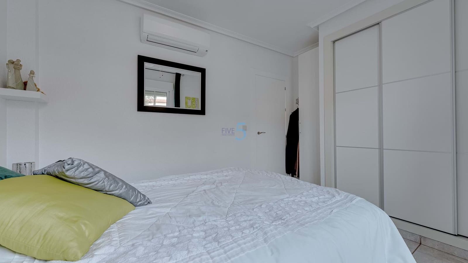 3 chambre Appartement à vendre à Guardamar del Segura avec piscine garage - 175 000 € (Ref: 9279894)