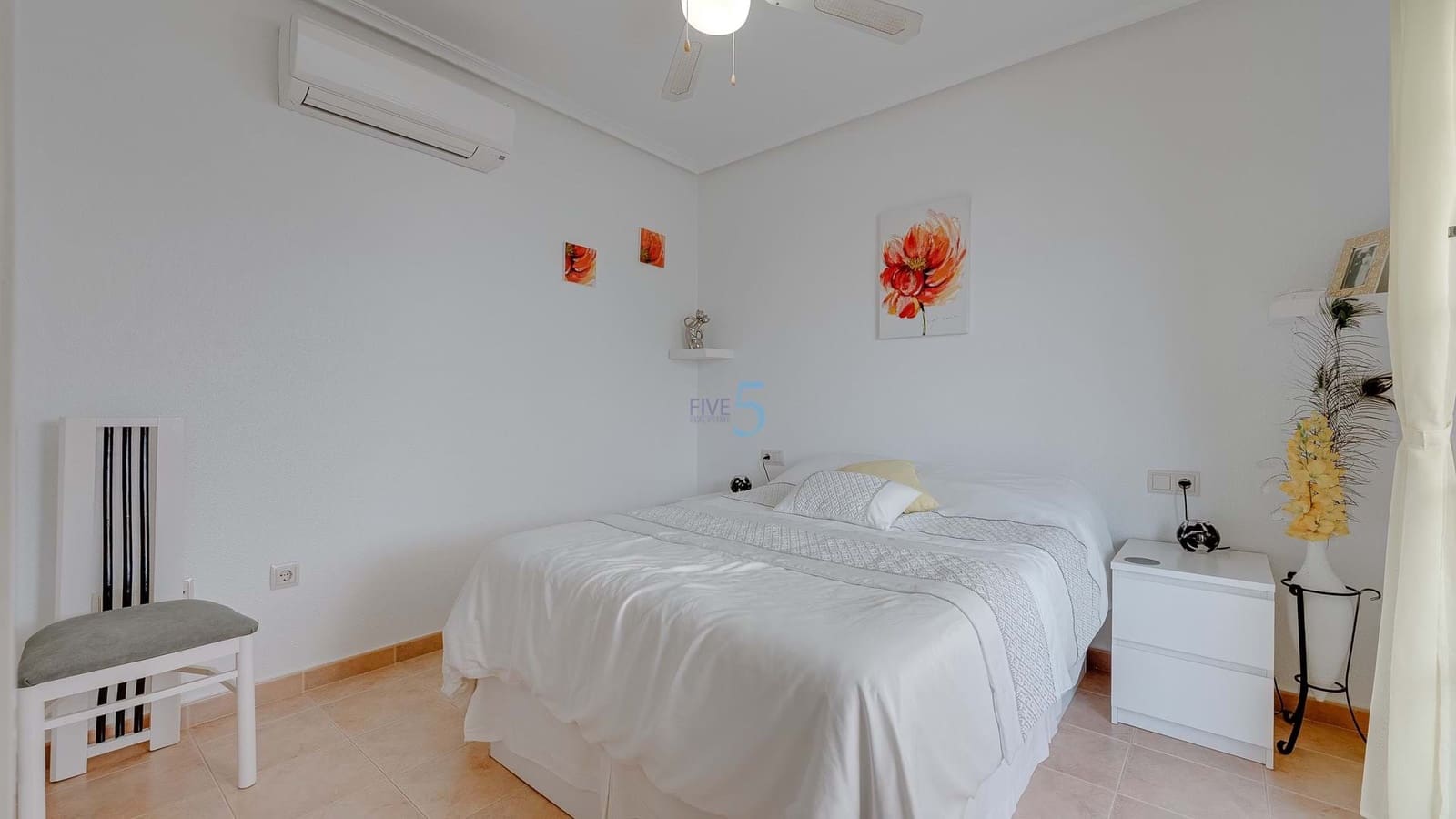 3 chambre Appartement à vendre à Guardamar del Segura avec piscine garage - 175 000 € (Ref: 9279894)