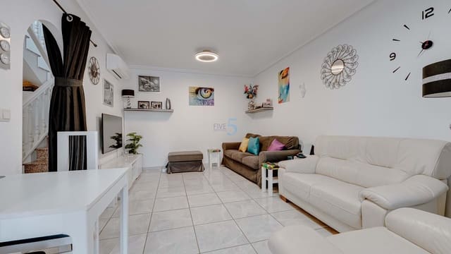 3 chambre Appartement à vendre à Guardamar del Segura avec piscine garage - 175 000 € (Ref: 9279894)