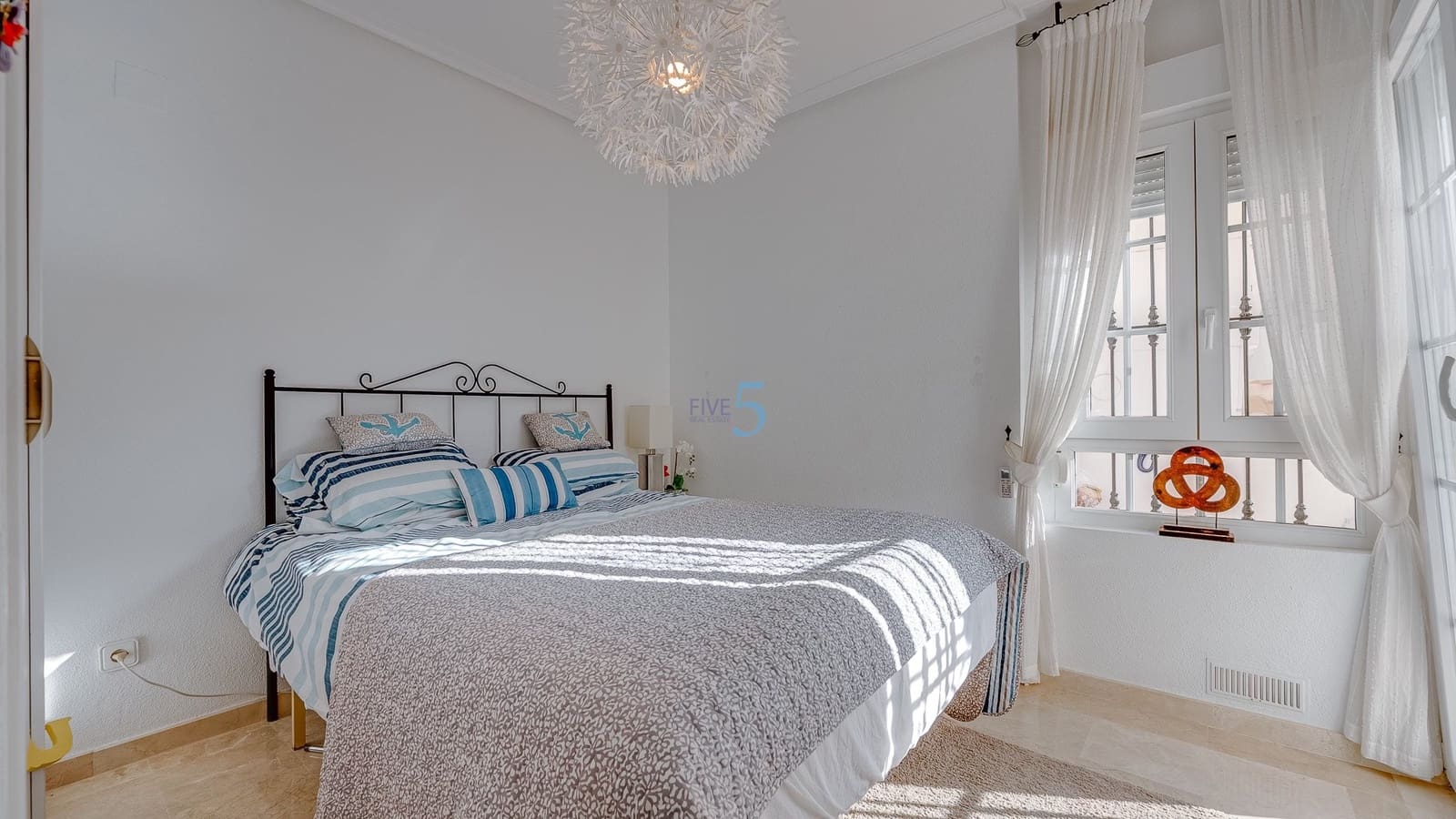 3 sovrum Villa till salu i Los Dolses med pool garage - 449 000 € (Ref: 9279895)