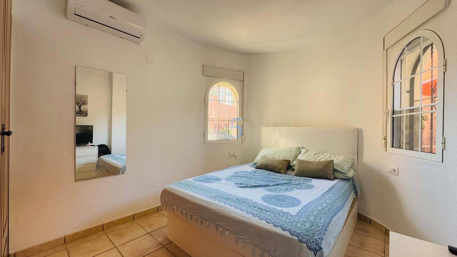 3 chambre Villa/Maison à vendre à Playa Flamenca avec piscine - 269 000 € (Ref: 9283066)