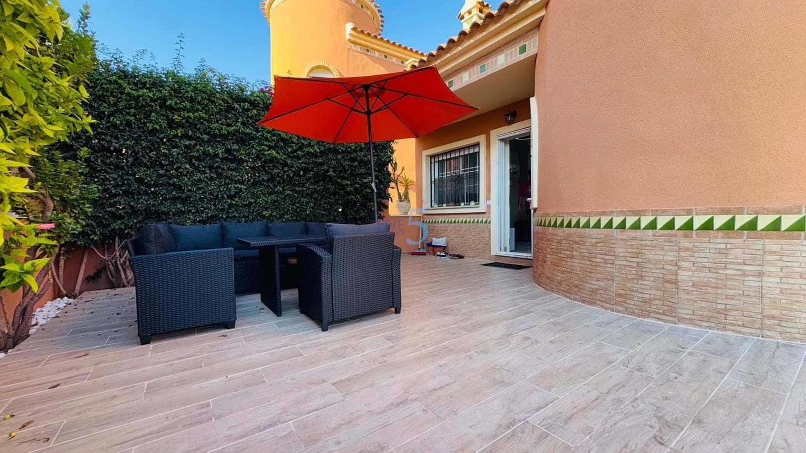 3 chambre Villa/Maison à vendre à Playa Flamenca avec piscine - 269 000 € (Ref: 9283066)