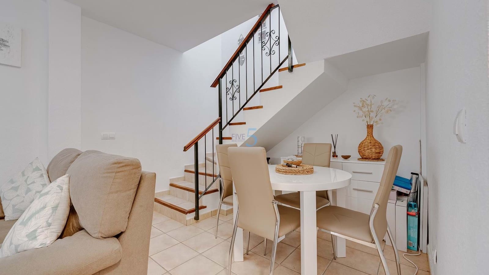 3 makuuhuone Huvila myytävänä paikassa Playa Flamenca mukana uima-altaan - 269 000 € (Ref: 9283066)