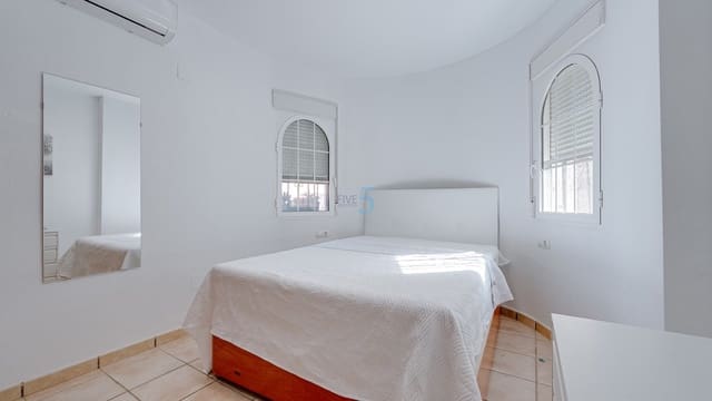 3 soverom Villa til salgs i Playa Flamenca, Orihuela med svømmebasseng - € 269 000 (Ref: 9283066)