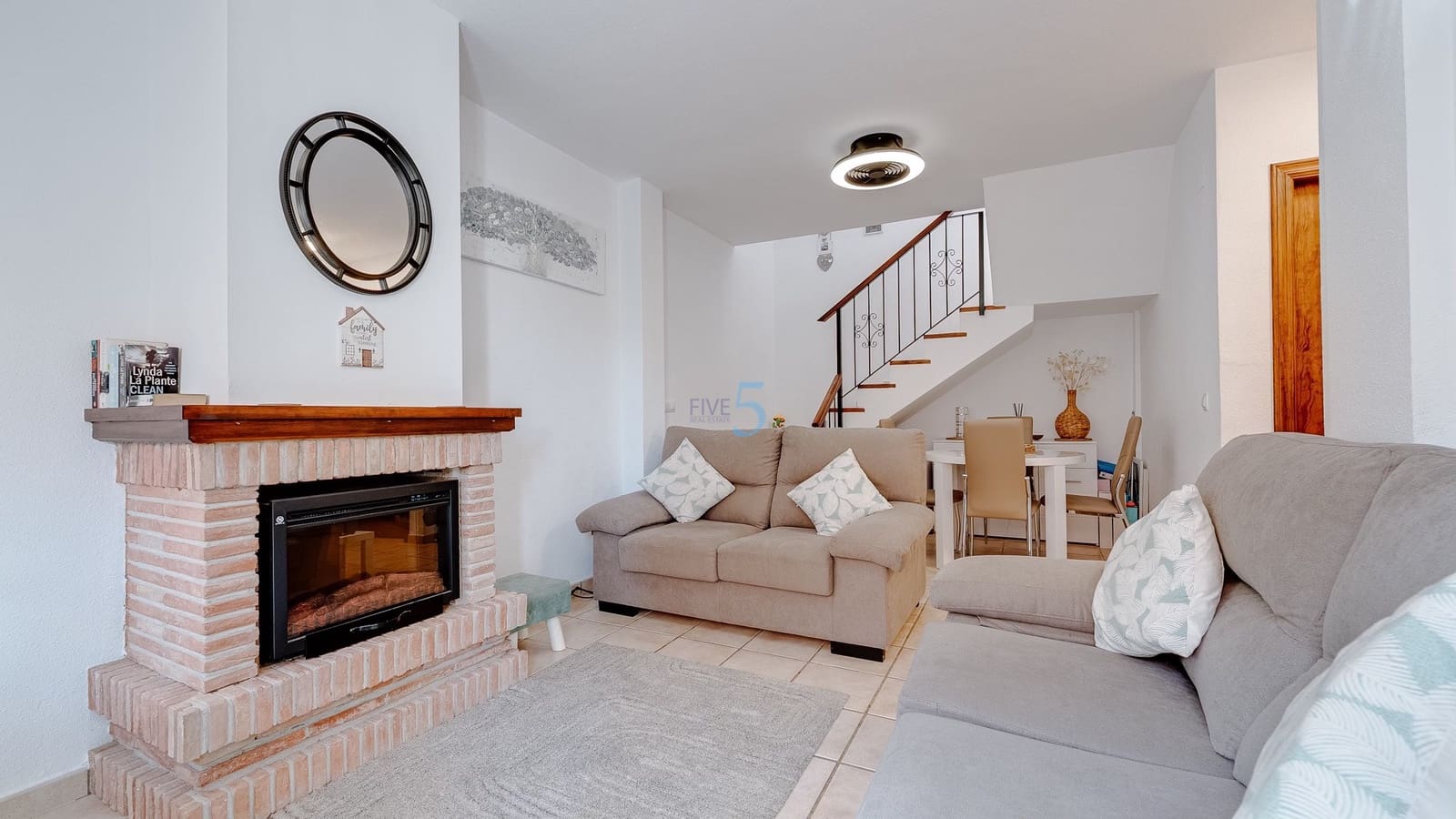 3 makuuhuone Huvila myytävänä paikassa Playa Flamenca mukana uima-altaan - 269 000 € (Ref: 9283066)