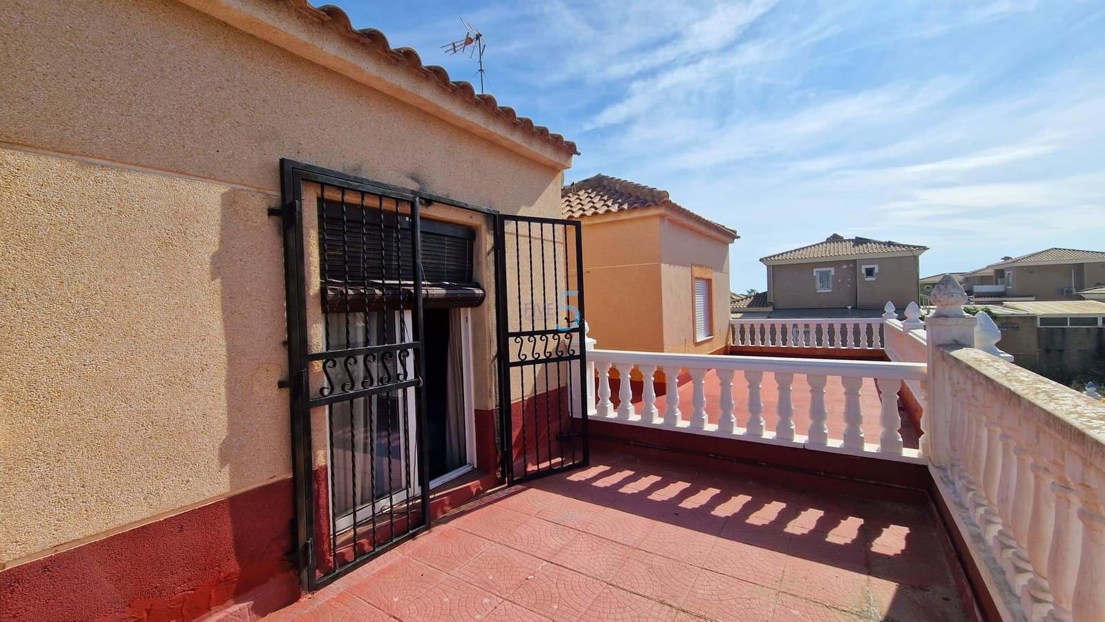 2 soveværelse Byhus til salg i Los Altos med swimmingpool garage - € 174.950 (Ref: 9289587)