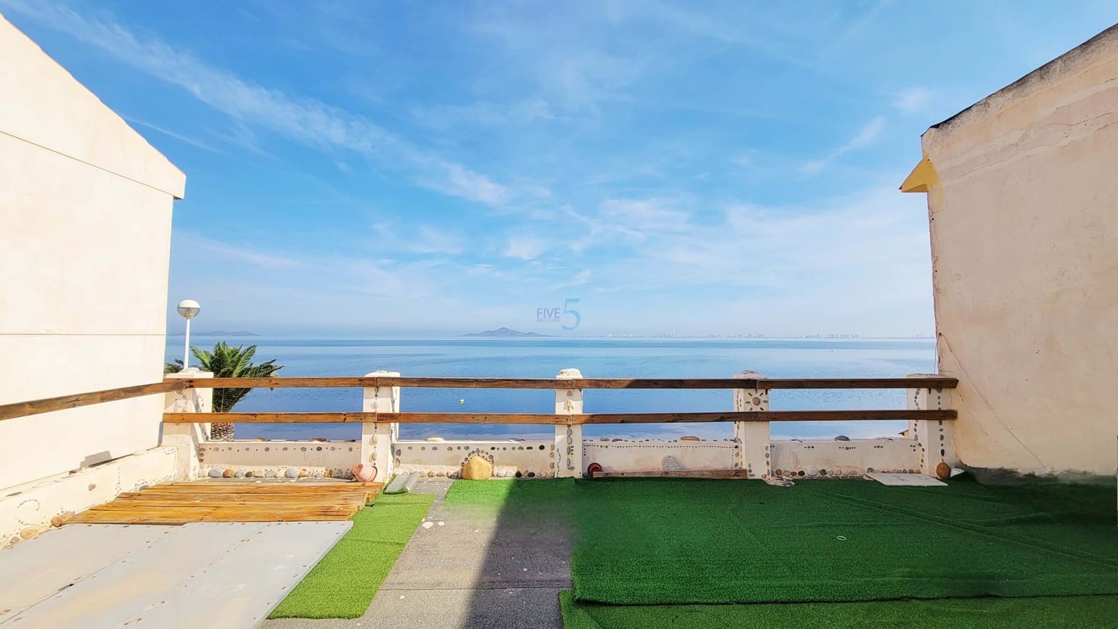 Chalet de 4 habitaciones en Los Nietos en venta - 185.000 € (Ref: 9292390)