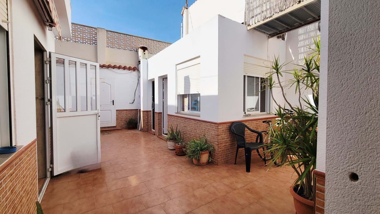 Chalet de 4 habitaciones en Los Nietos en venta - 185.000 € (Ref: 9292390)