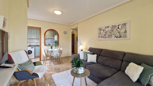 2 quarto Apartamento para venda em Torrevieja com piscina - 147 000 € (Ref: 9292393)