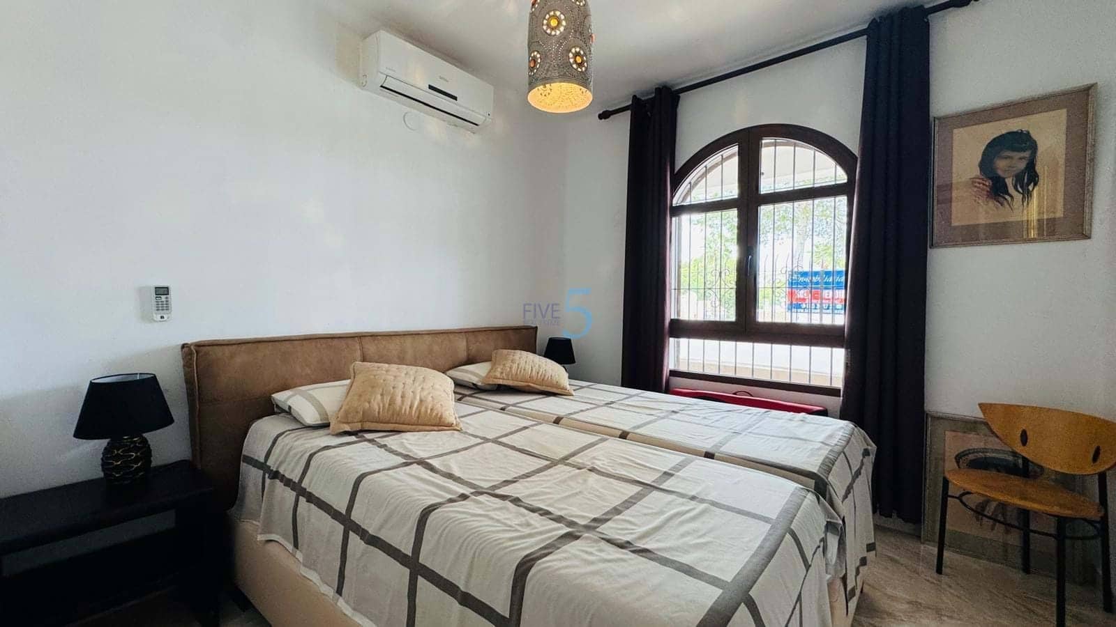 4 quarto Moradia para venda em Villamartin com piscina garagem - 770 000 € (Ref: 9293802)