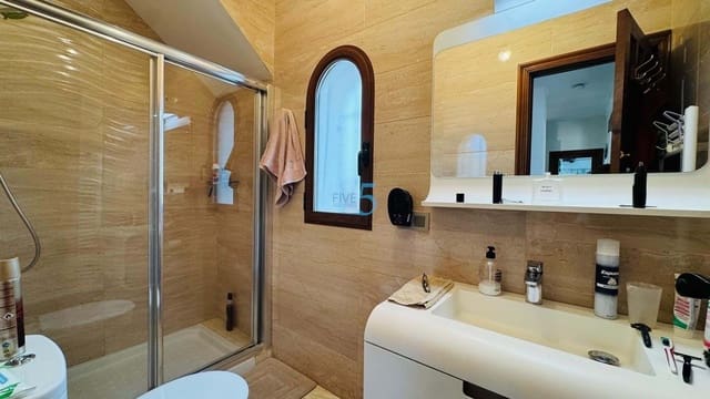 4 chambre Villa/Maison à vendre à Villamartin, Orihuela avec piscine garage - 810 000 € (Ref: 9293802)