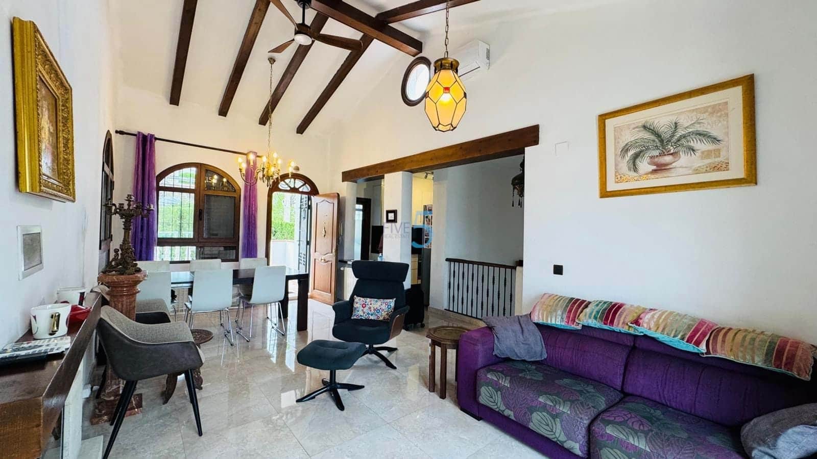 4 quarto Moradia para venda em Villamartin com piscina garagem - 770 000 € (Ref: 9293802)