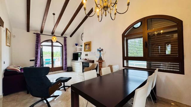 4 chambre Villa/Maison à vendre à Villamartin, Orihuela avec piscine garage - 810 000 € (Ref: 9293802)