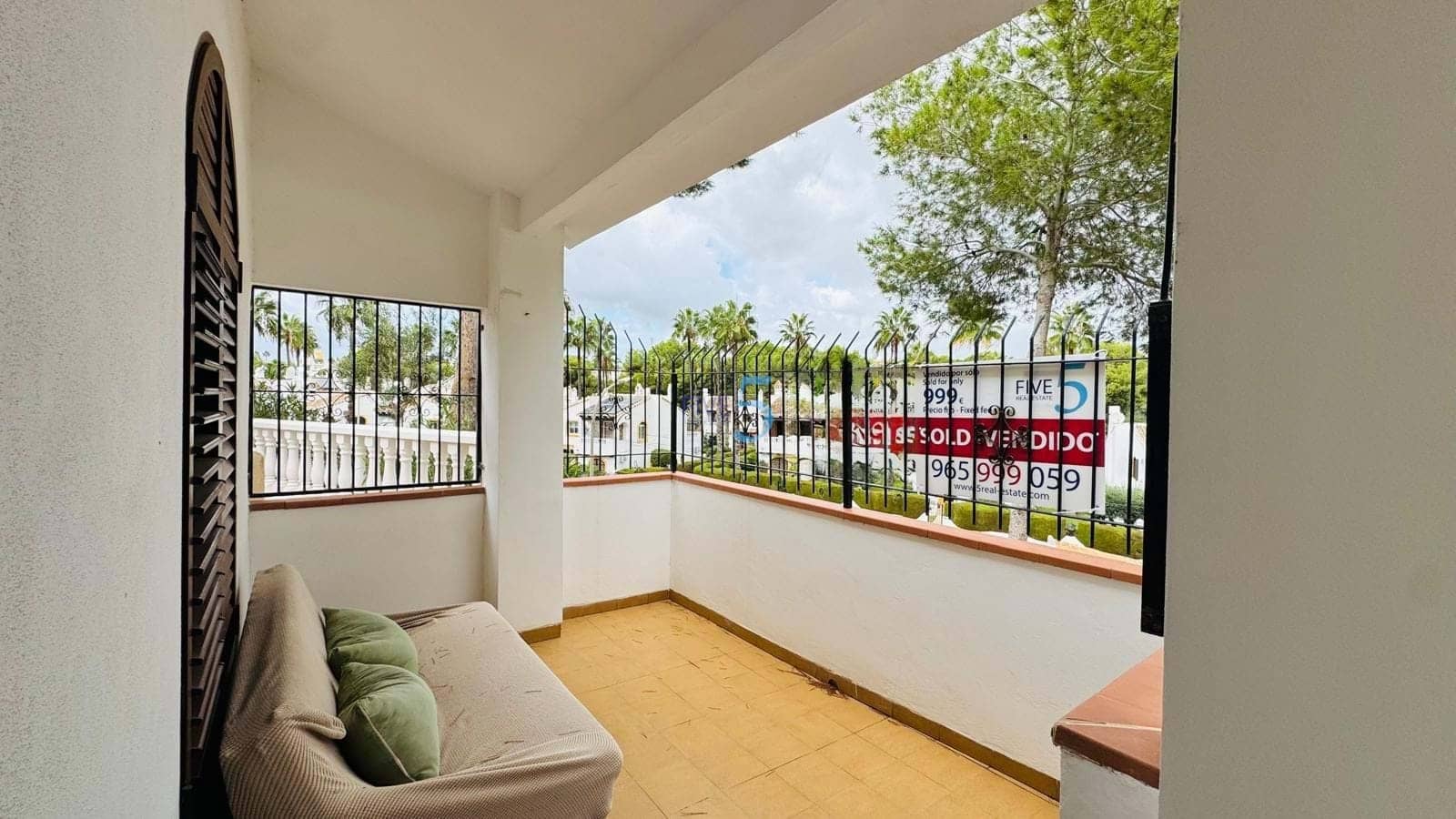 4 quarto Moradia para venda em Villamartin com piscina garagem - 770 000 € (Ref: 9293802)