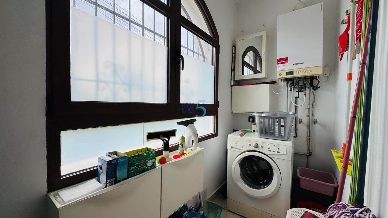 4 quarto Moradia para venda em Villamartin com piscina garagem - 770 000 € (Ref: 9293802)