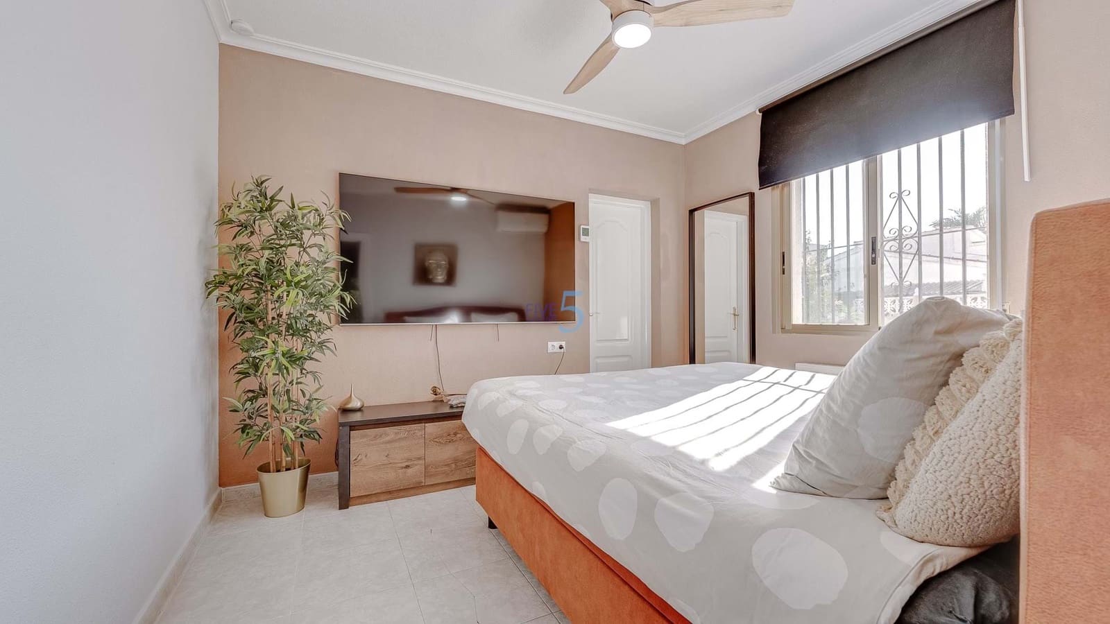 3 soveværelse Villa til salg i Ciudad Quesada med swimmingpool - € 398.000 (Ref: 9294960)