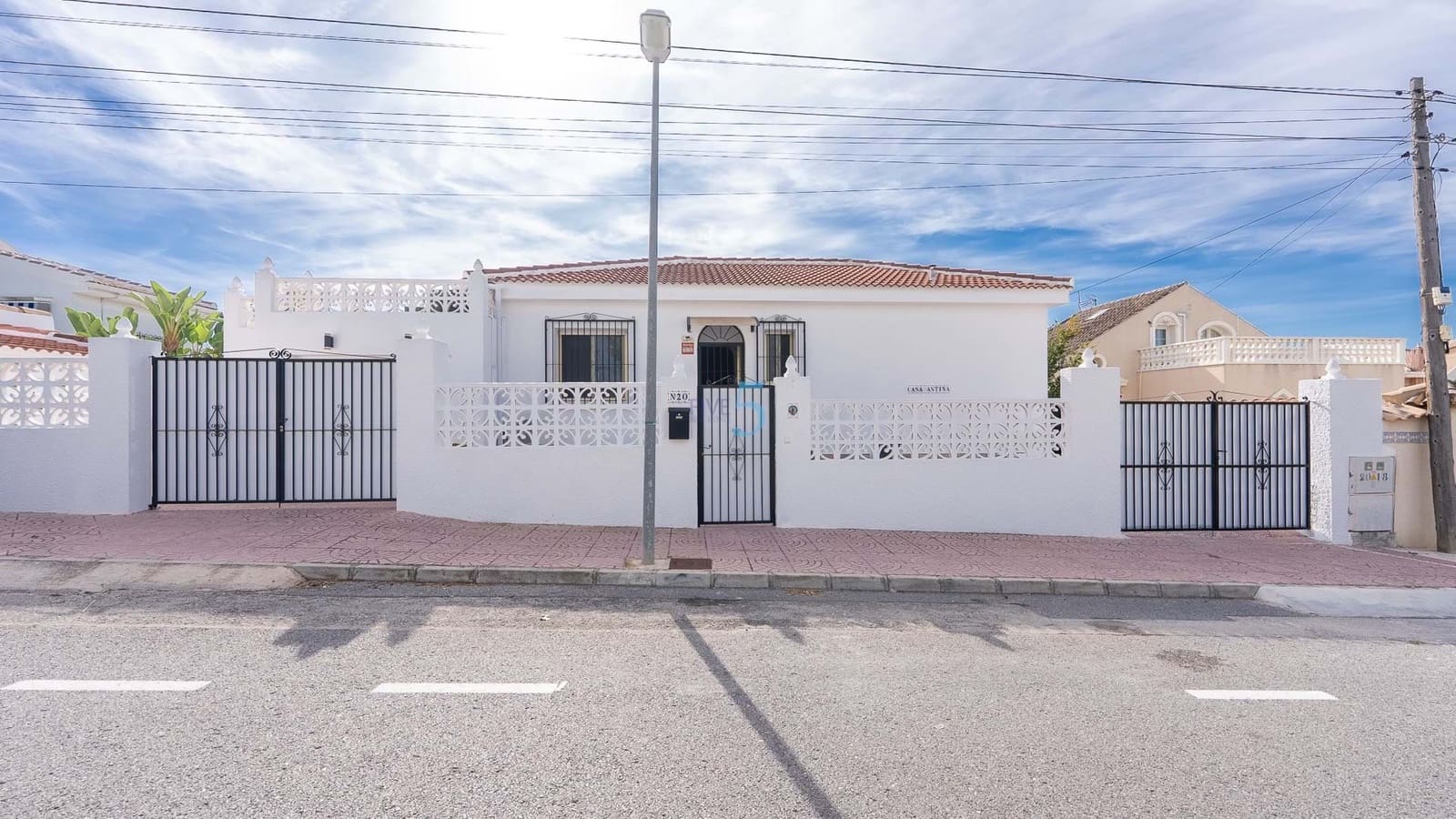 3 soveværelse Villa til salg i Ciudad Quesada med swimmingpool - € 398.000 (Ref: 9294960)