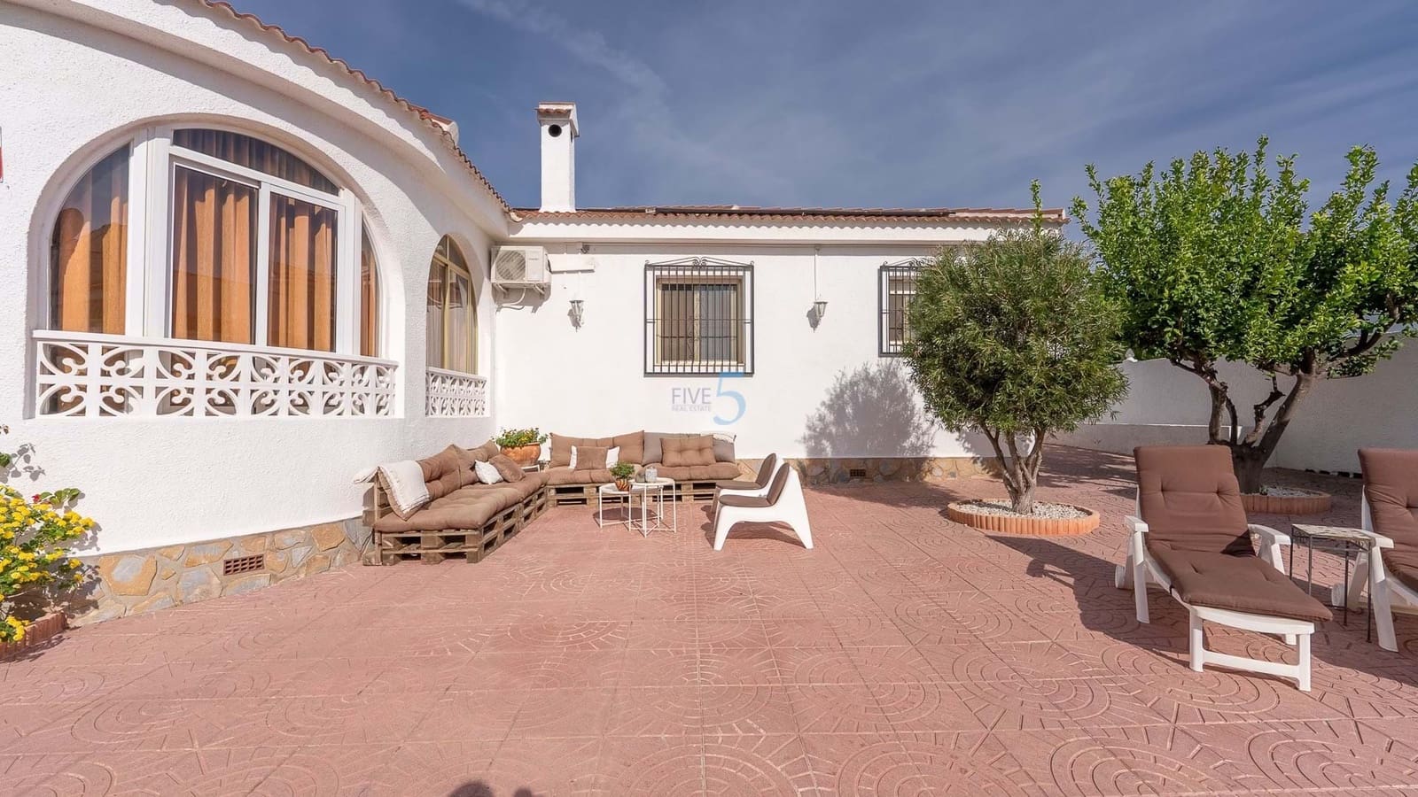 3 soveværelse Villa til salg i Ciudad Quesada med swimmingpool - € 398.000 (Ref: 9294960)