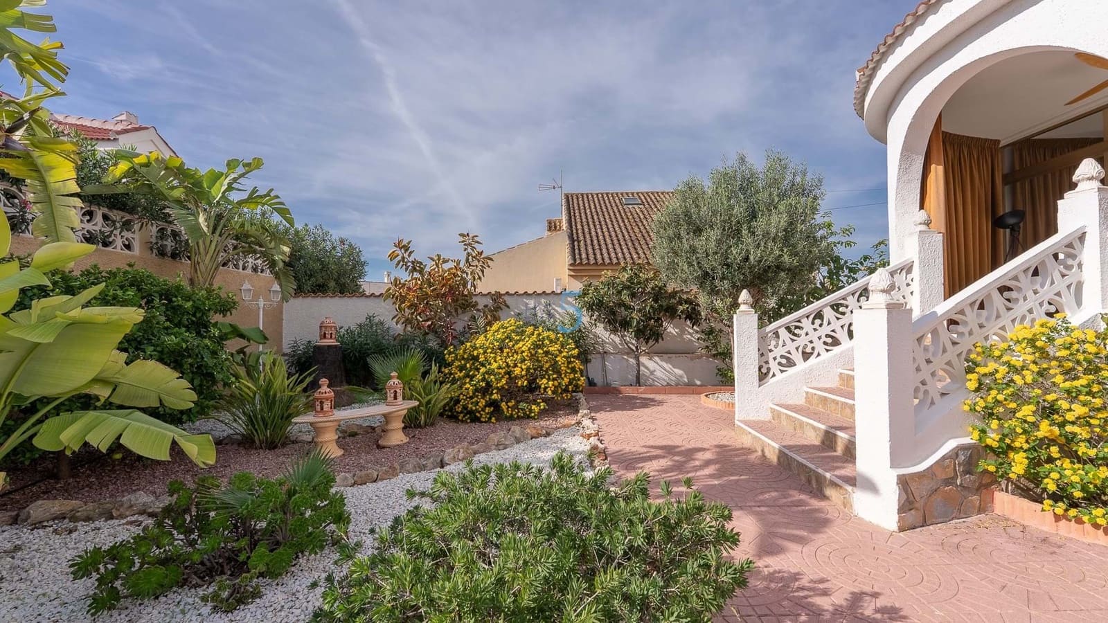 3 soveværelse Villa til salg i Ciudad Quesada med swimmingpool - € 398.000 (Ref: 9294960)