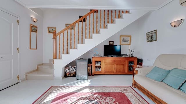 4 soveværelse Villa til salg i Ciudad Quesada, Rojales med swimmingpool - € 195.000 (Ref: 9297427)